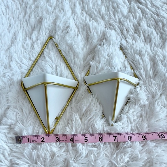 California Home Goods Geometric Wall Planter Small Set of 2 - Picture 5 of 14